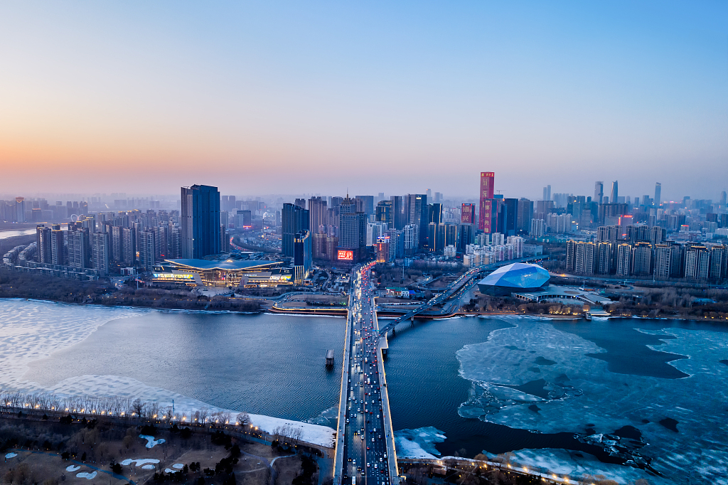 东北振兴新引擎，辽宁领跑新时代