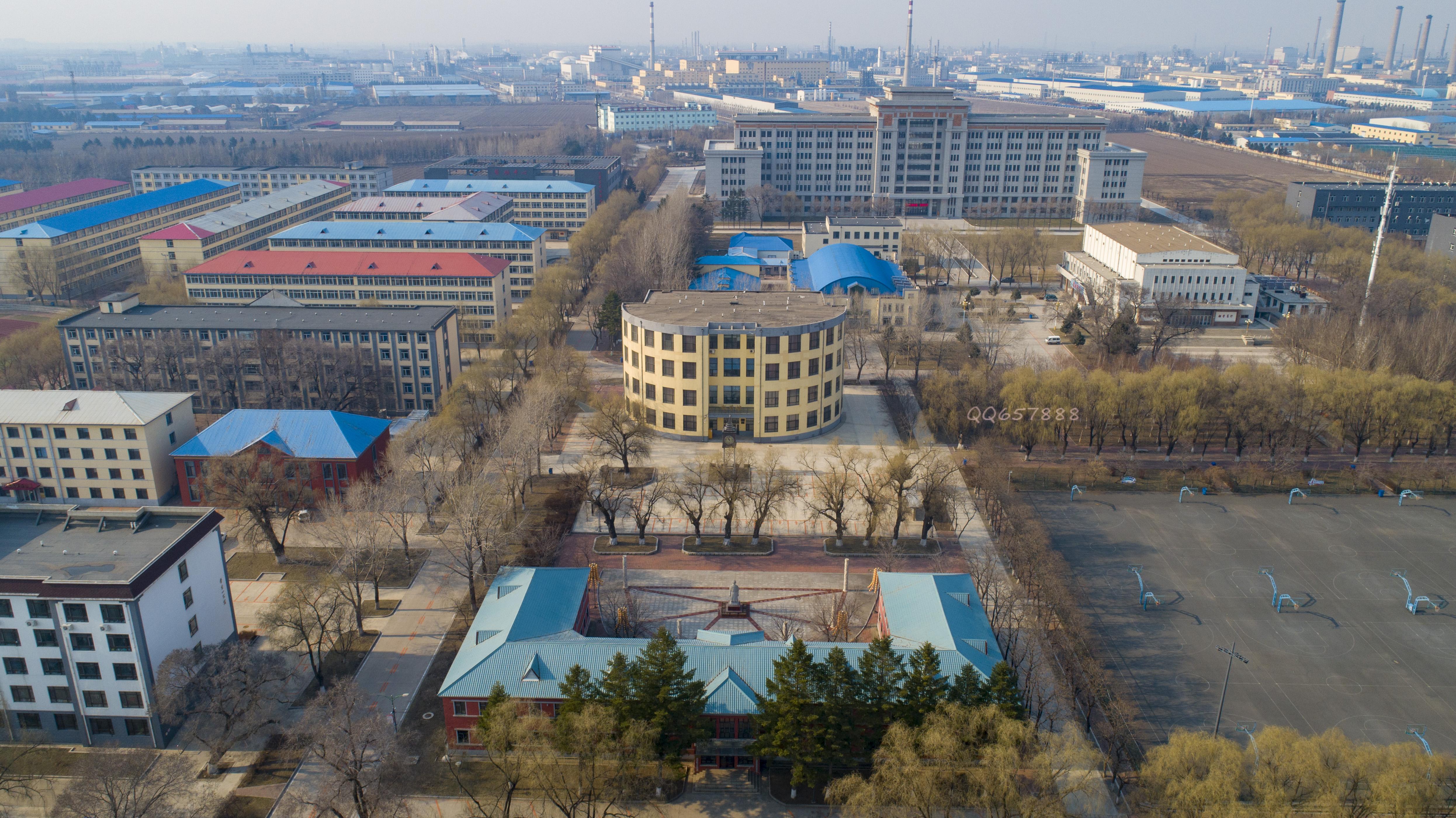 吉林团结力量，共迎领导关怀与同胞深情